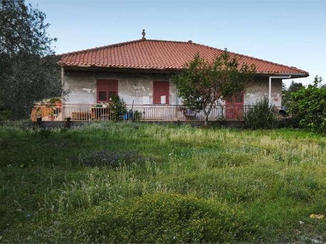 Casa indipendente in vendita a Santa Venerina CT