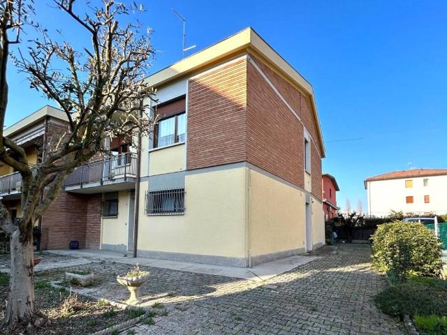 Casa indipendente in vendita a Sant'Agata Bolognese BO