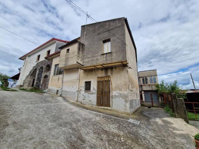 Casa indipendente in vendita a Sant'Agata de' Goti BN