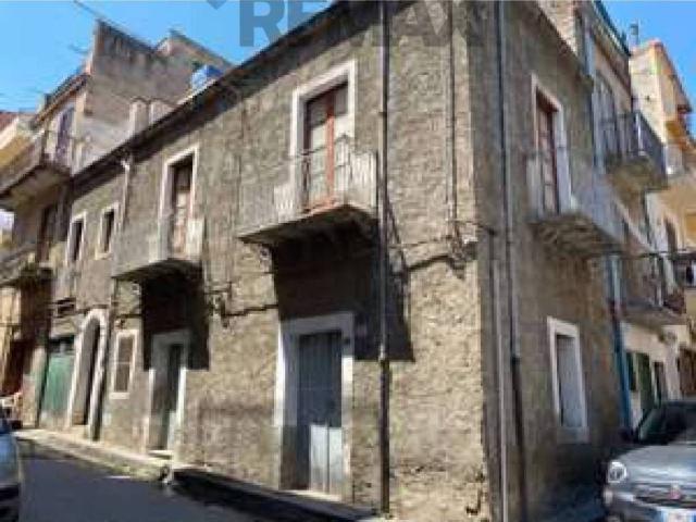 Casa indipendente in vendita a Sant'Agata di Militello ME