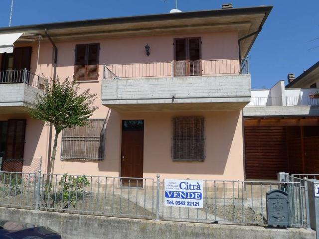Casa indipendente in vendita a Sant'Agata sul Santerno RA