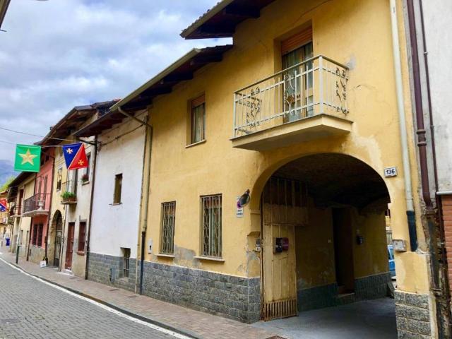 Casa indipendente in vendita a Sant'Ambrogio di Torino TO