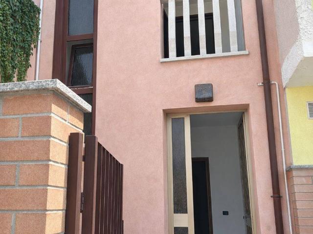 Casa indipendente in vendita a Sant'Angelo Lomellina PV
