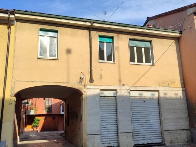 Casa indipendente in vendita a Sant'Angelo Lodigiano LO
