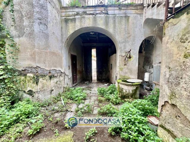 Casa indipendente in vendita a Sant'Antimo NA