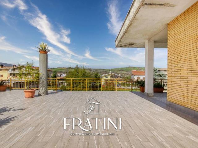 Casa indipendente in vendita a Sant'Egidio alla Vibrata TE