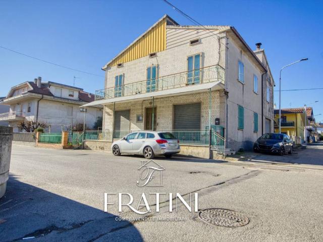 Casa indipendente in vendita a Sant'Egidio alla Vibrata TE