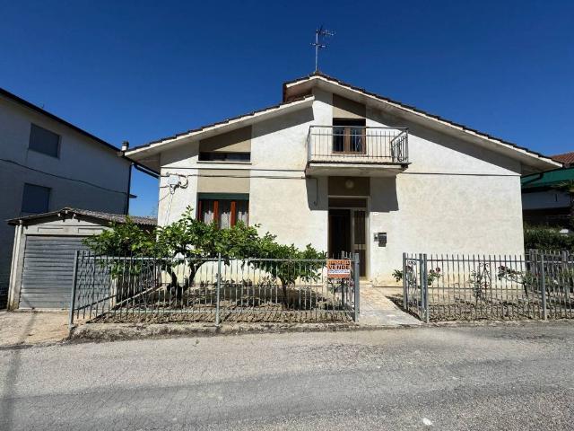 Casa indipendente in vendita a Sant'Elpidio a Mare FM