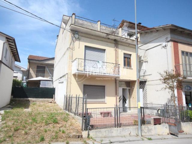 Casa indipendente in vendita a Sant'Elpidio A Mare