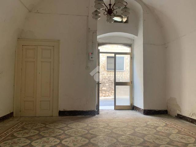 Casa indipendente in vendita a Santeramo in Colle BA