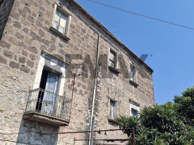 Casa indipendente in vendita a Santi Cosma e Damiano LT