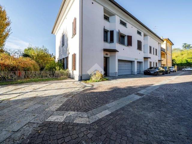 Casa indipendente in vendita a Sant'Ilario d'Enza RE