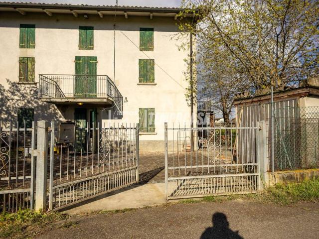 Casa indipendente in vendita a Sant'Ilario d'Enza RE