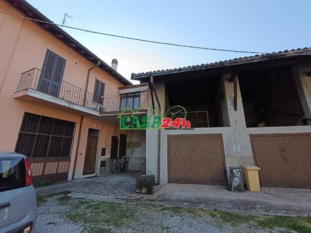 Casa indipendente in vendita a Saronno via San Cristoforo