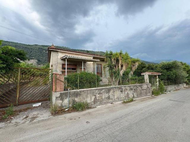 Casa indipendente in vendita a Sarno SA