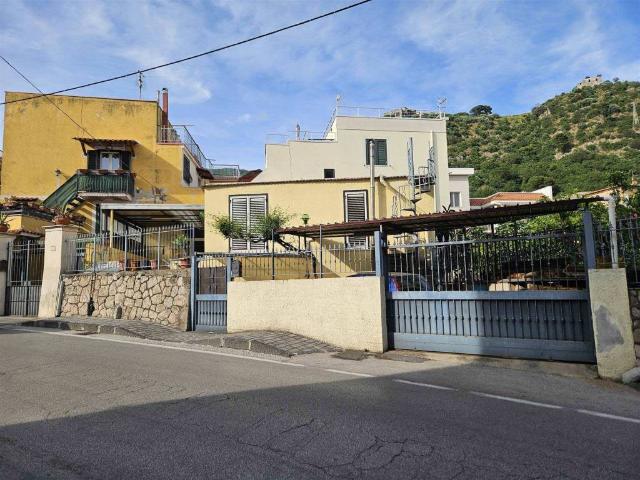 Casa indipendente in vendita a Sarno SA