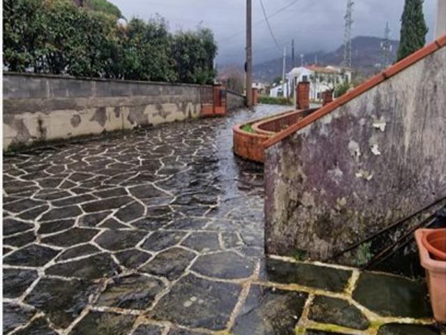 Casa indipendente in vendita a Sarzana
