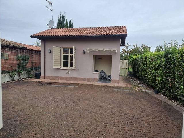 Casa indipendente in vendita a Sarzana