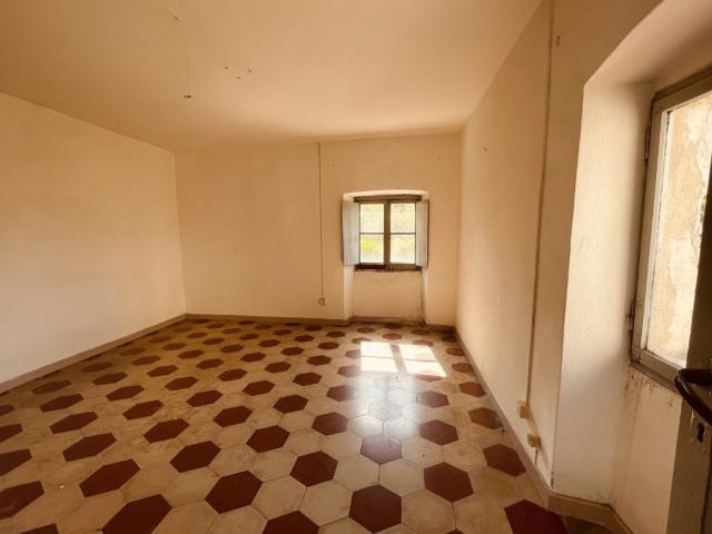 Casa indipendente in vendita a Sarzana