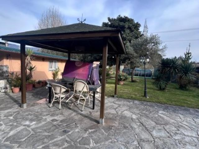 Casa indipendente in vendita a Sarzana via Canaletto, 6