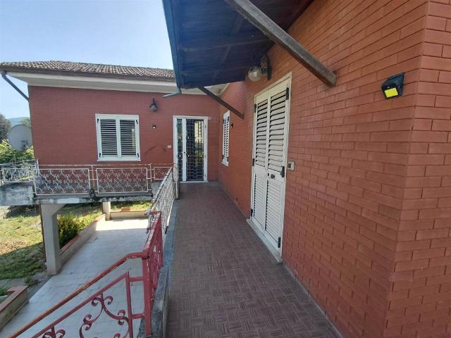 Casa indipendente in vendita a Sarzana SP