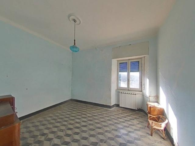 Casa indipendente in vendita a Sarzana SP