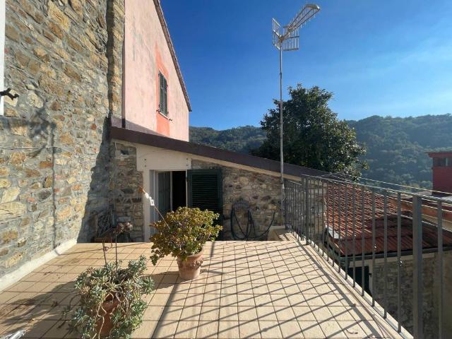 Casa indipendente in vendita a Sarzana SP