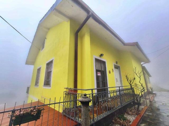 Casa indipendente in vendita a Sarzana SP