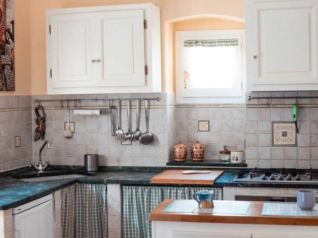 Casa indipendente in vendita a Sarzana SP