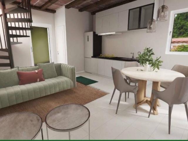 Casa indipendente in vendita a Sarzana SP