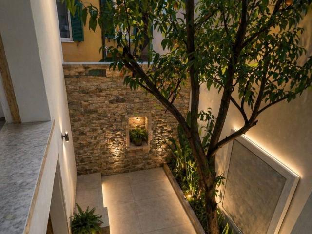 Casa indipendente in vendita a Sarzana SP