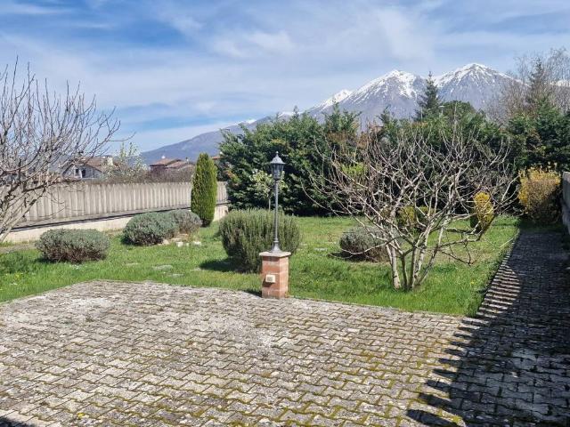 Casa indipendente in vendita a Scurcola Marsicana AQ