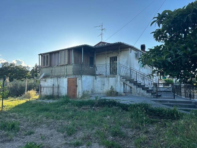 Casa indipendente in vendita a Scafa PE