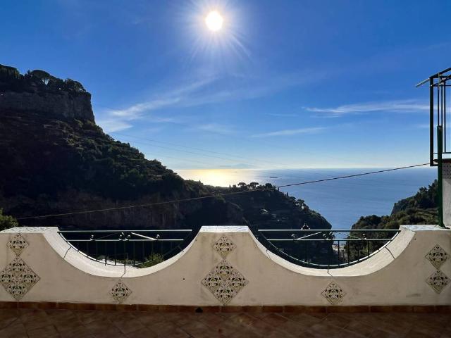 Casa indipendente in vendita a Scala SA