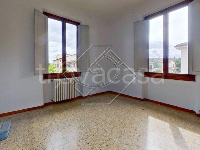 Casa indipendente in vendita a Scandicci via Enzo Fanfani