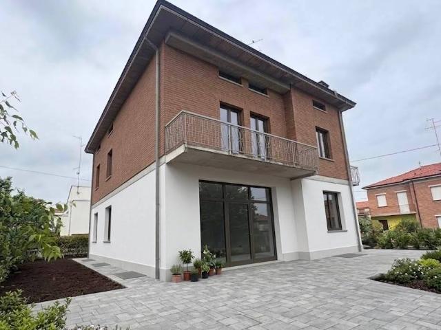 Casa indipendente in vendita a Scandiano RE