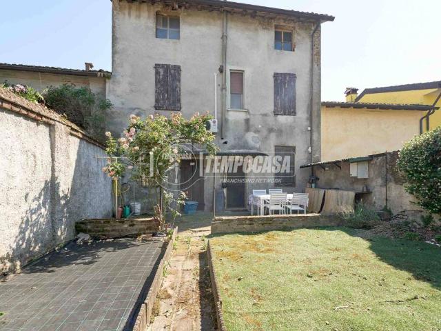 Casa indipendente in vendita a Scandolara Ripa d'Oglio CR