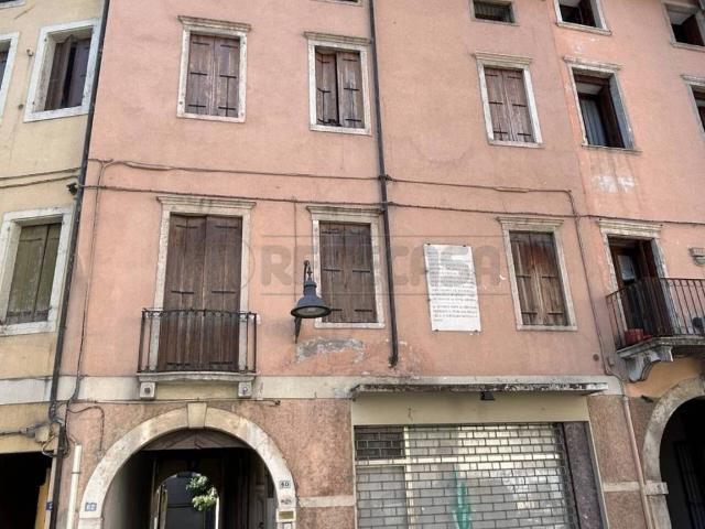 Casa indipendente in vendita a Schio VI