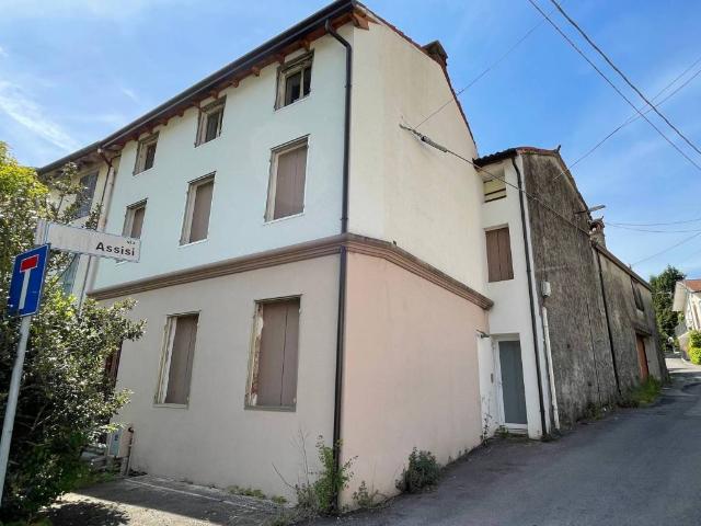 Casa indipendente in vendita a Schio VI