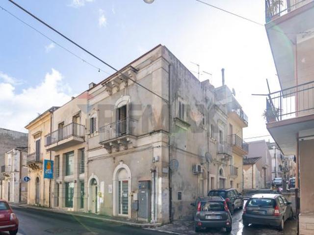Casa Indipendente in vendita a Scicli, Centro