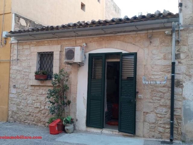 Casa indipendente in vendita a Scicli RG