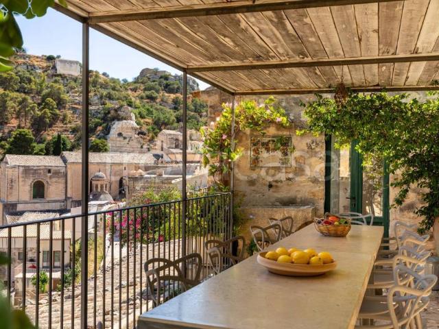 Casa indipendente in vendita a Scicli, Scicli