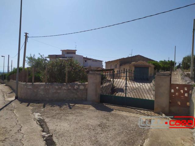 Casa indipendente in vendita a Scicli