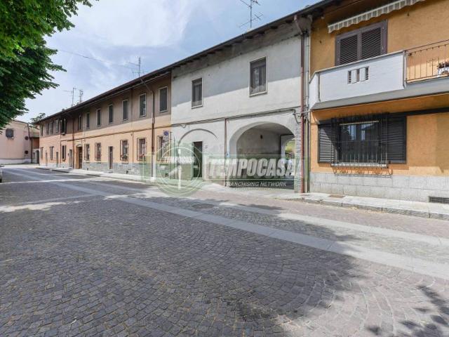 Casa indipendente in vendita a Settala via Piave 12, Premenugo