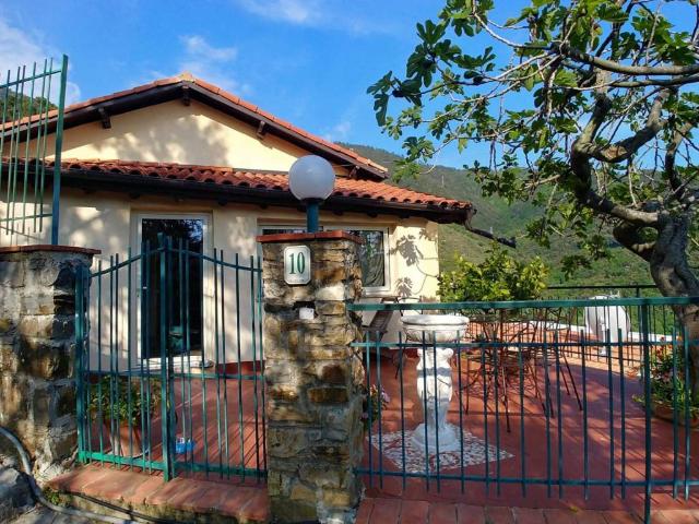Casa indipendente in vendita a Seborga IM