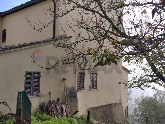 Casa indipendente in vendita a Sellano