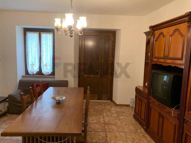 Casa indipendente in vendita a Sellano