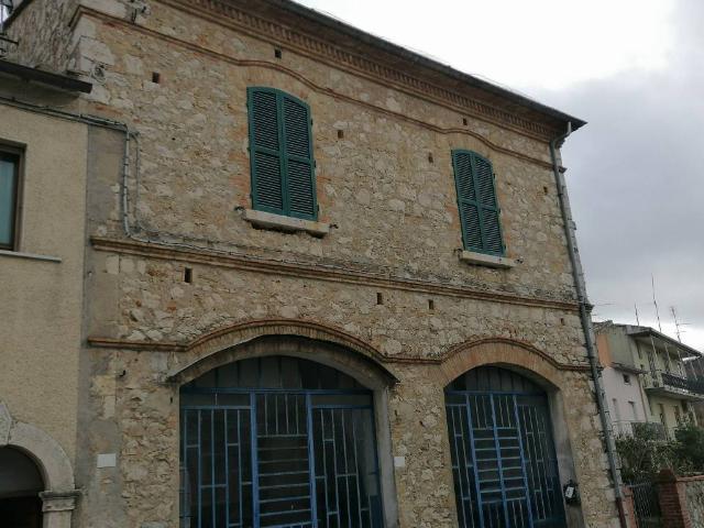 Casa indipendente in vendita a Semproniano GR