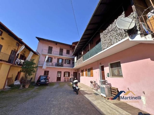 Casa indipendente in vendita a Serravalle Sesia VC