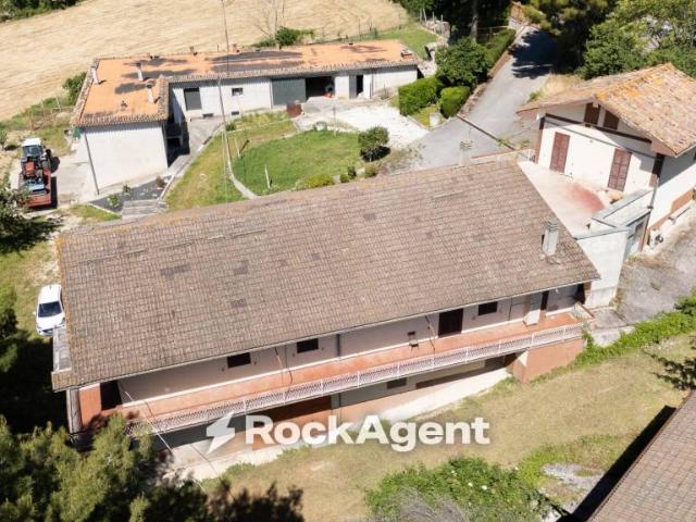 Casa indipendente in vendita a Serra San Quirico via Forchiusa Est, 114